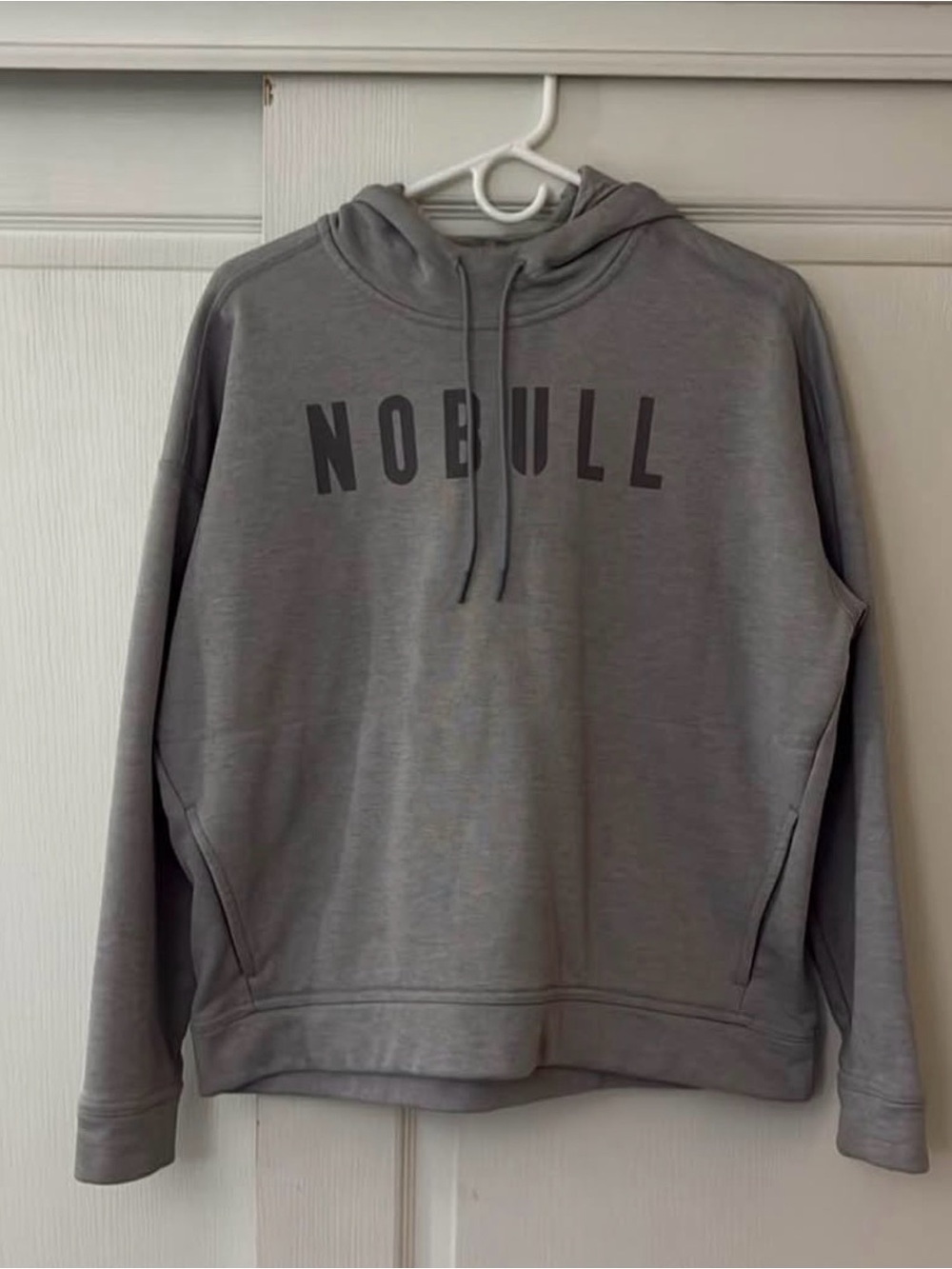 EUC NOBULL women’s hoodie grey size medium